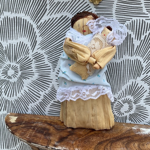 Collection of 10 Vintage International Souvenir Figures Dolls Traditional Dress - Picture 2 of 16